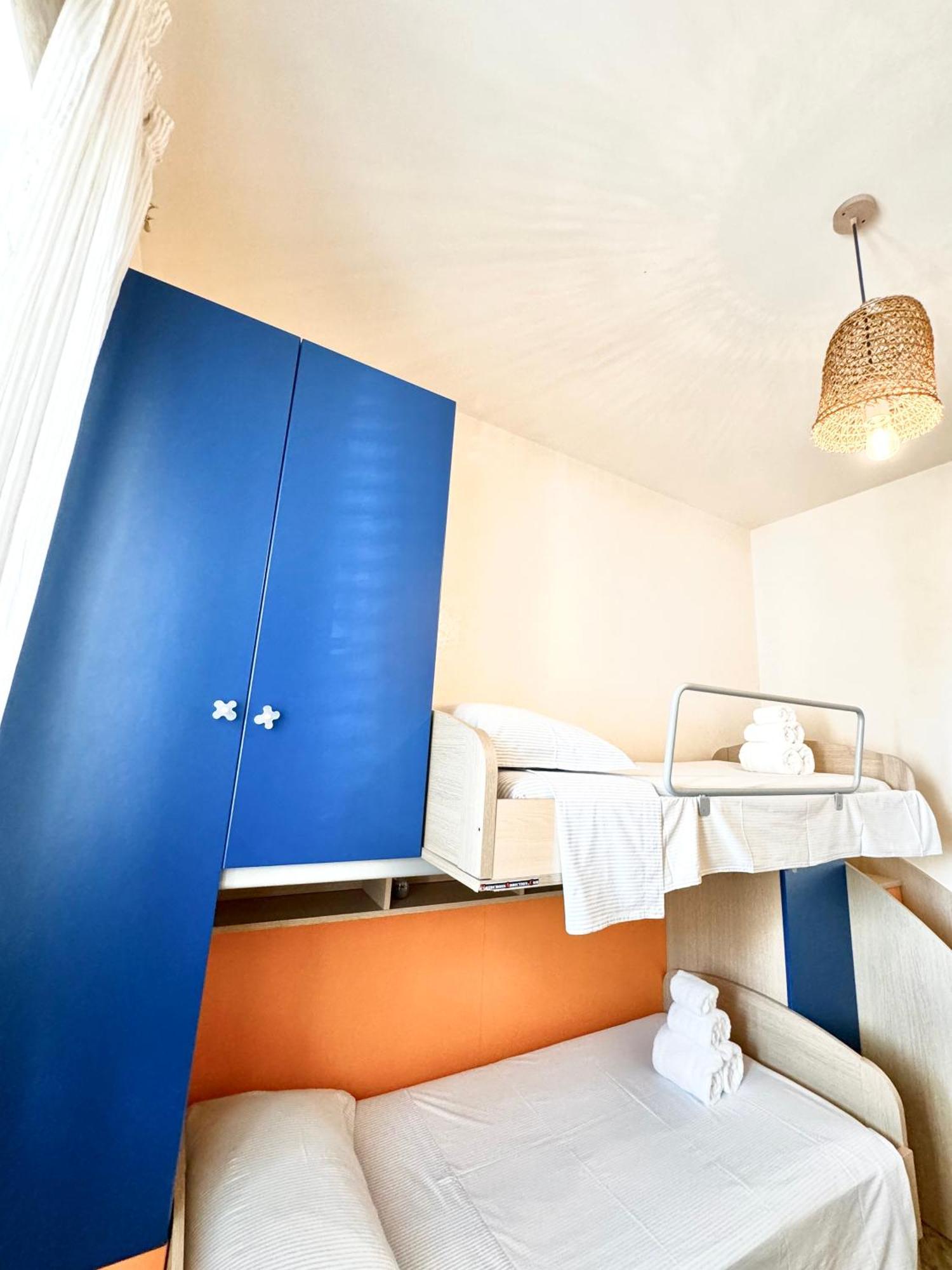 Aquarama Rooms & Apartments Torre Squillace Exterior photo