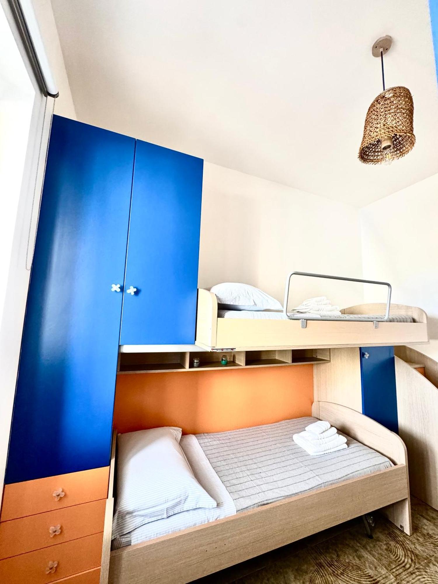 Aquarama Rooms & Apartments Torre Squillace Exterior photo